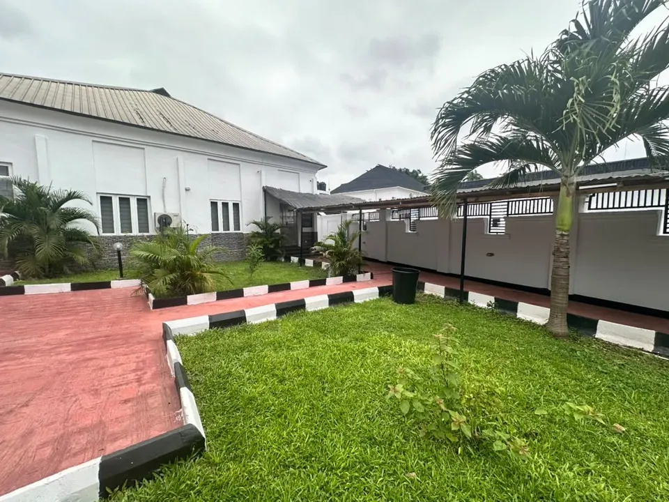 The RAIN compound and its buildings