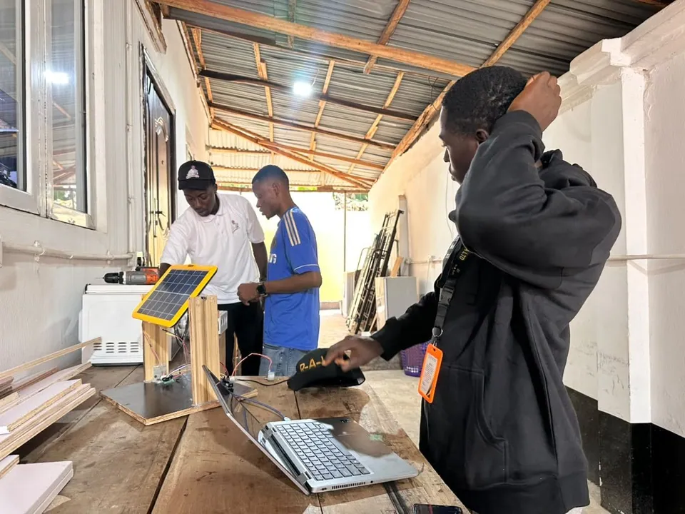 A demonstration in the workshop