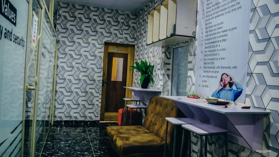 The RAIN lounge